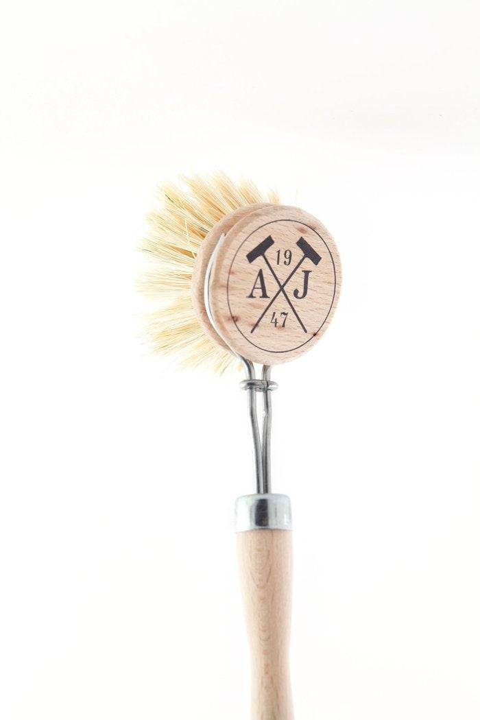 Andrée Jardin Tradition Handled Dish Brush - Lello.Store